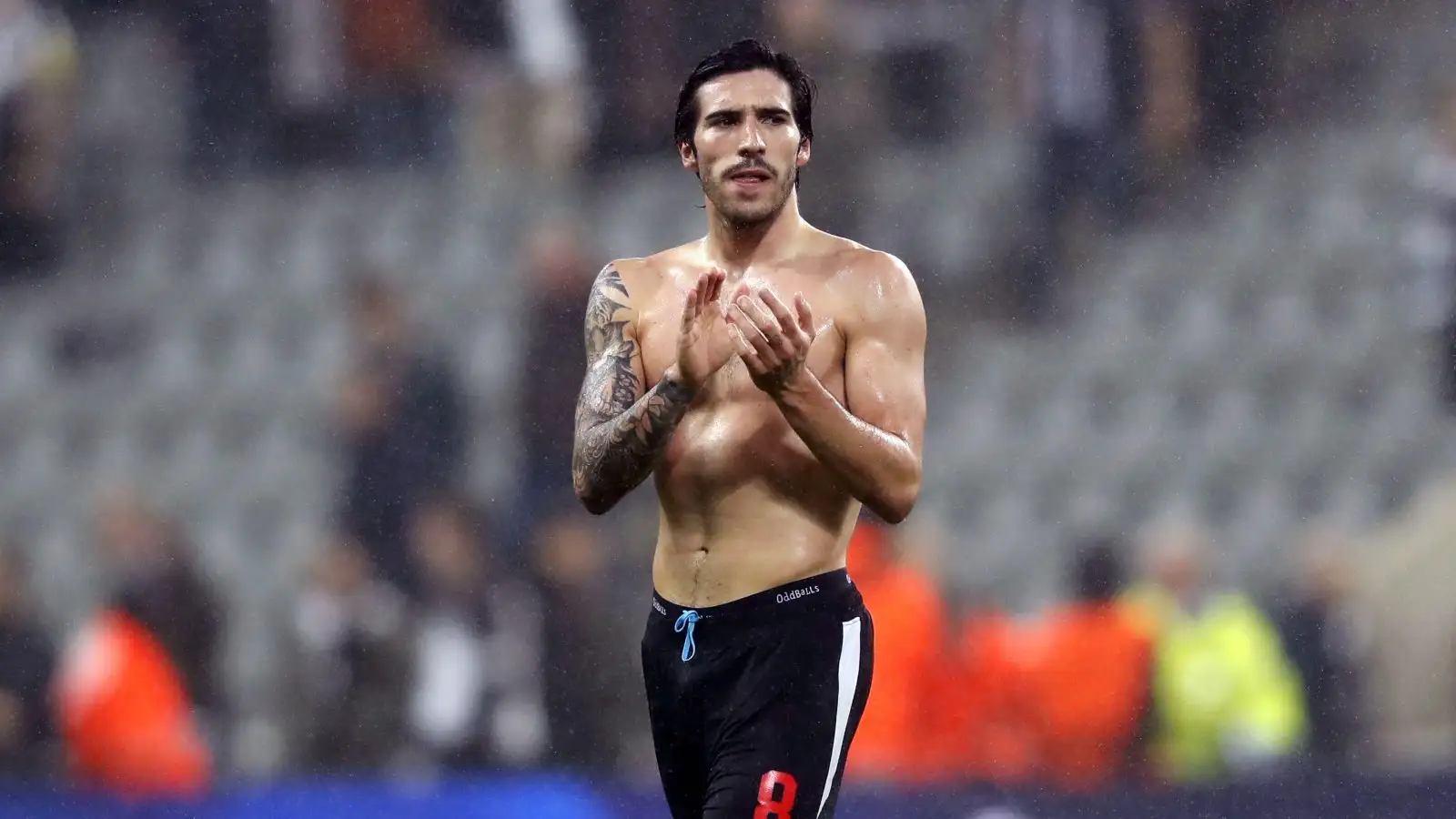 FA open probe into whether Tonali broke betting rules after Newcastle move with 'further sanction' mooted 1 c?url=https%3A%2F%2Fd2x51gyc4ptf2q.cloudfront.net%2Fcontent%2Fuploads%2F2023%2F11%2F03165516%2FSandro Tonali Newcastle United F365