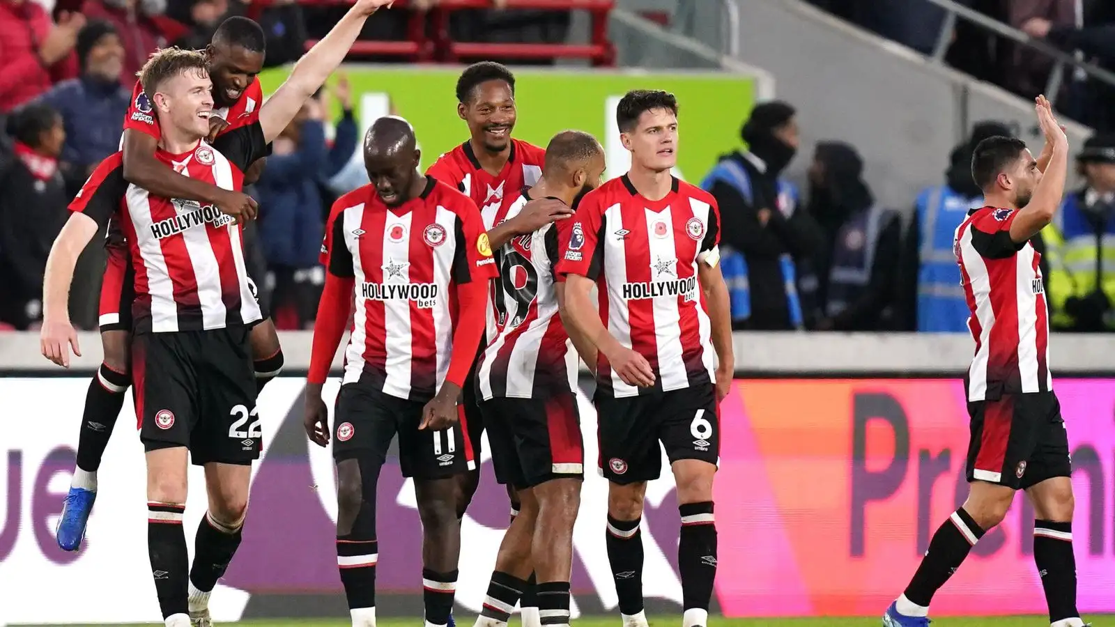 Brentford 3-2 West Ham: Collins nets winner as the Bees edge out London rivals in five-goal thriller 5 c?url=https%3A%2F%2Fd2x51gyc4ptf2q.cloudfront.net%2Fcontent%2Fuploads%2F2023%2F11%2F04172017%2FNathan Collins scores for Brentford