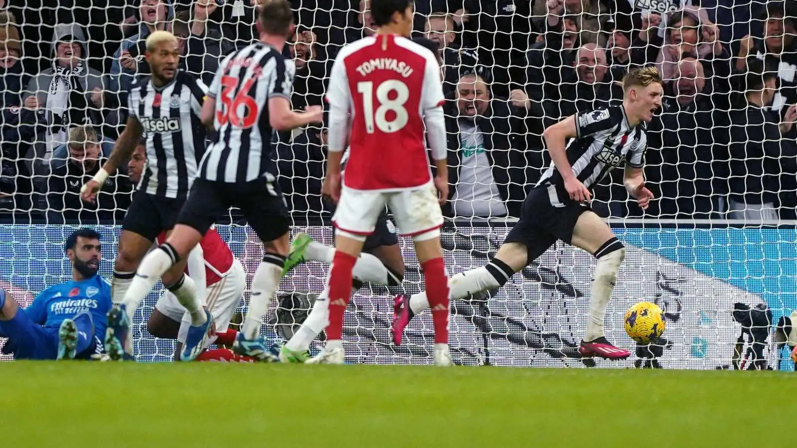 Newcastle 1 0 Arsenal Gordon Nets Controversial Winner Thanks To Var Assist In Heated Prem Clash