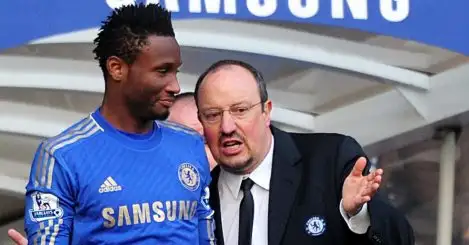 Ex-Chelsea man claims his team-mates ‘didn’t accept’ Benitez and Terry ‘decided’ his fate