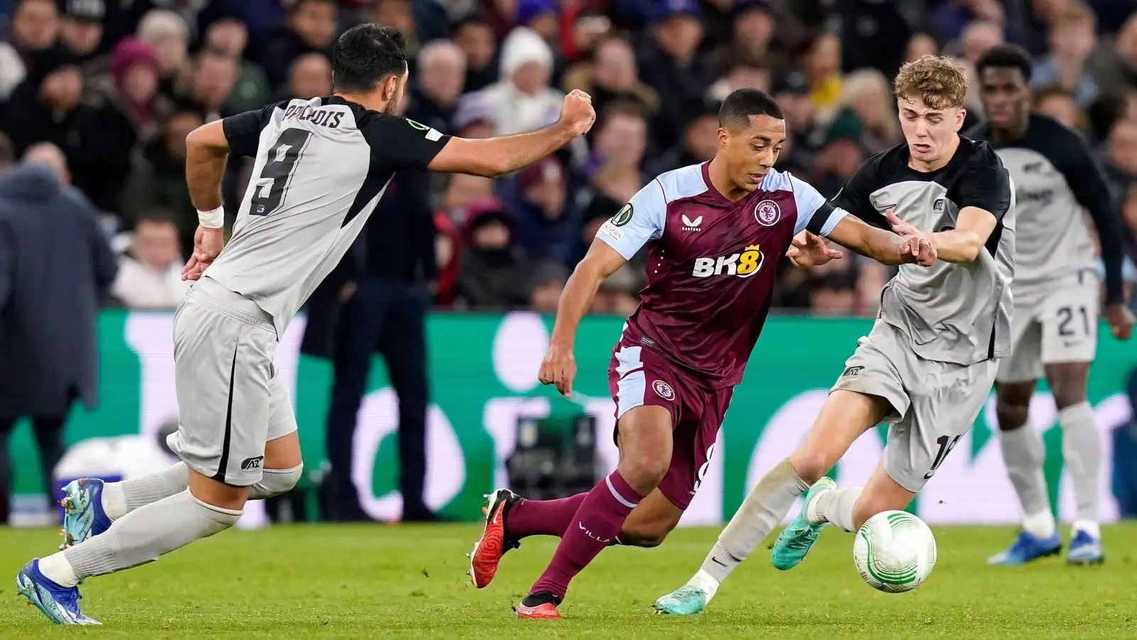 Youri Tielemans Aston Villa