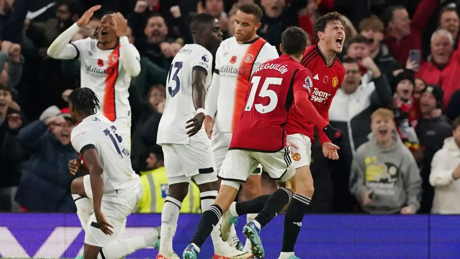 Manchester United defender Victor Lindelof celebrates his goal.