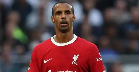 17 football moments that sent the internet crazy this weekend: Matip, Mbappe, chinos…