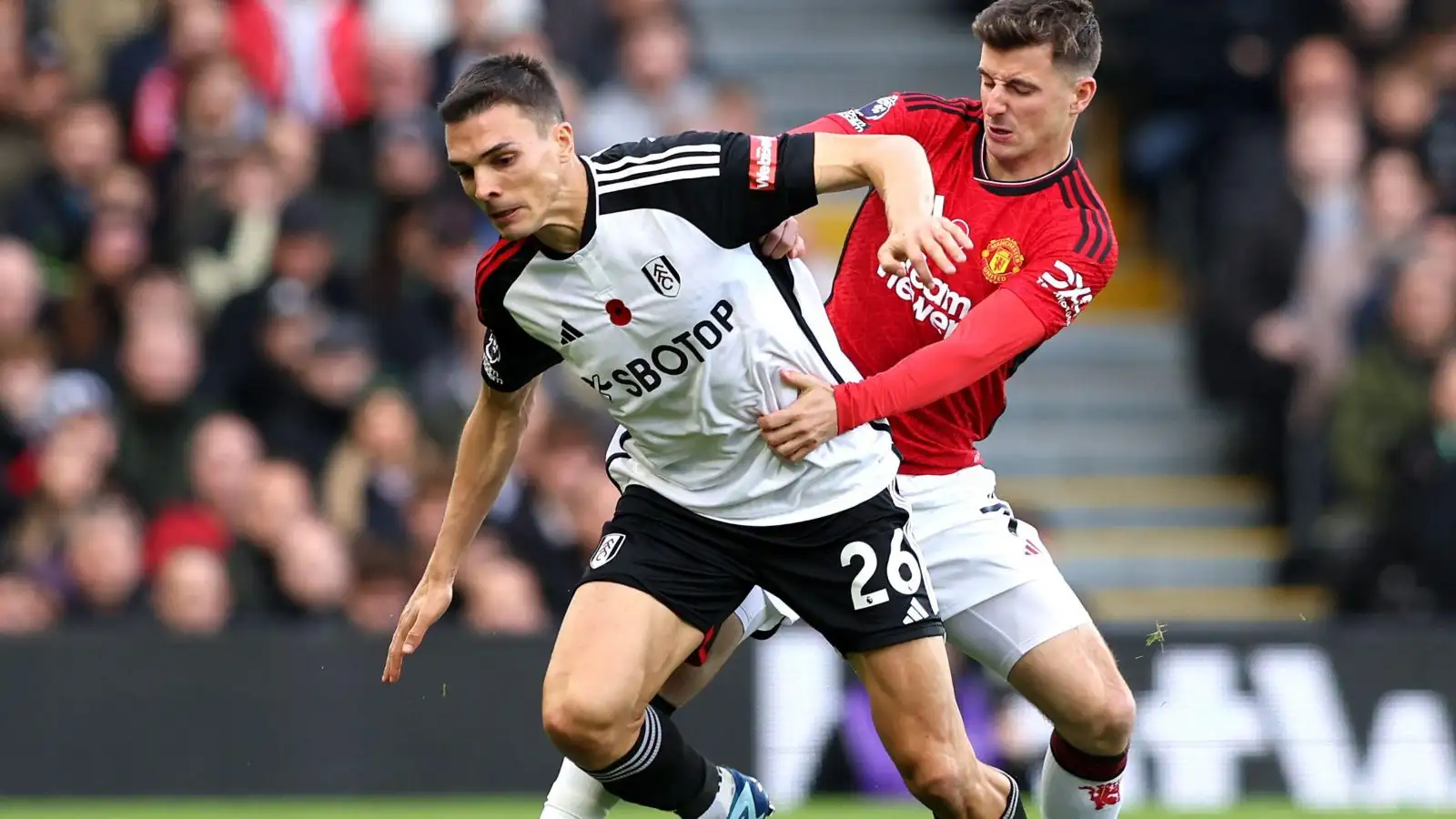 Fulham midfielder Joao Palhinha and also Mason Install battle for the bulbous.