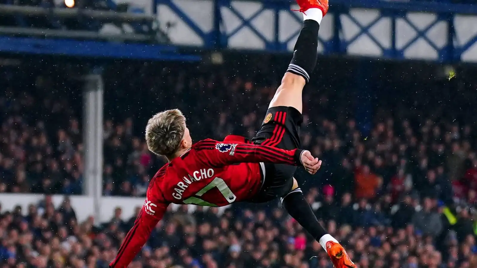 Alejandro Garnacho's overhead kick against Everton 'cannot be beaten' - former Premier League striker 2 c?url=https%3A%2F%2Fd2x51gyc4ptf2q.cloudfront.net%2Fcontent%2Fuploads%2F2023%2F11%2F26180634%2Falejandro garnacho manchester united november 2023 1