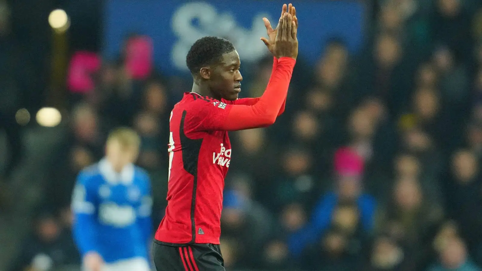 Ferdinand claims 'crazy performance' means Man Utd player has lost his place under Ten Hag 5 c?url=https%3A%2F%2Fd2x51gyc4ptf2q.cloudfront.net%2Fcontent%2Fuploads%2F2023%2F11%2F28132034%2FKobbie Mainoo Rio Ferdinand F365