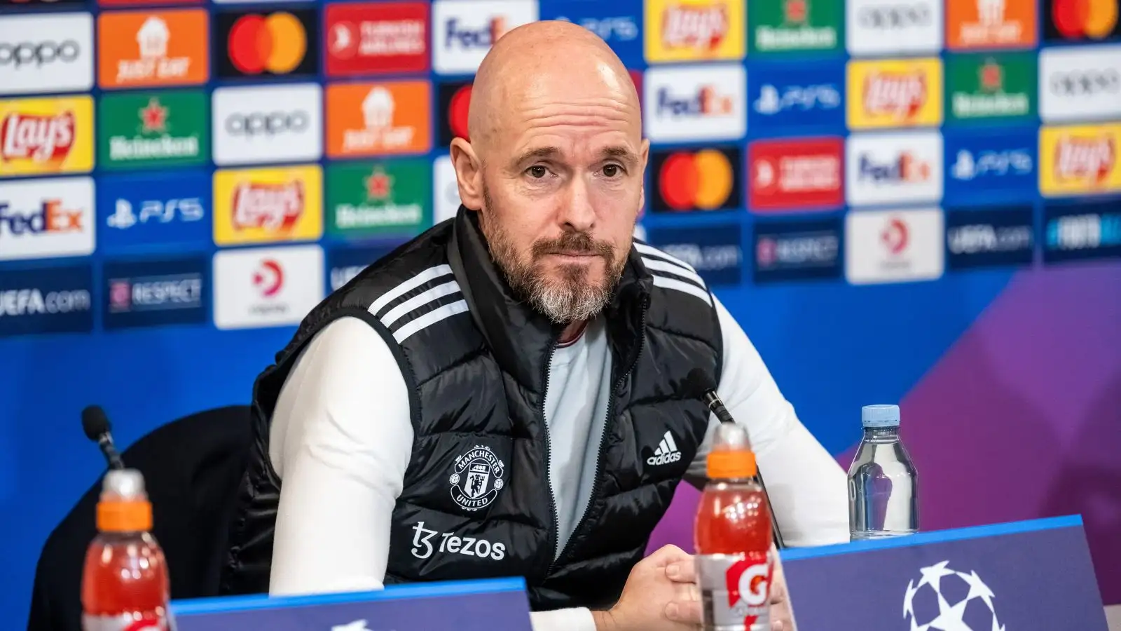Ten Hag told to show 'more respect' for Man Utd pair ex-Red Devil warns of 'risky strategy'