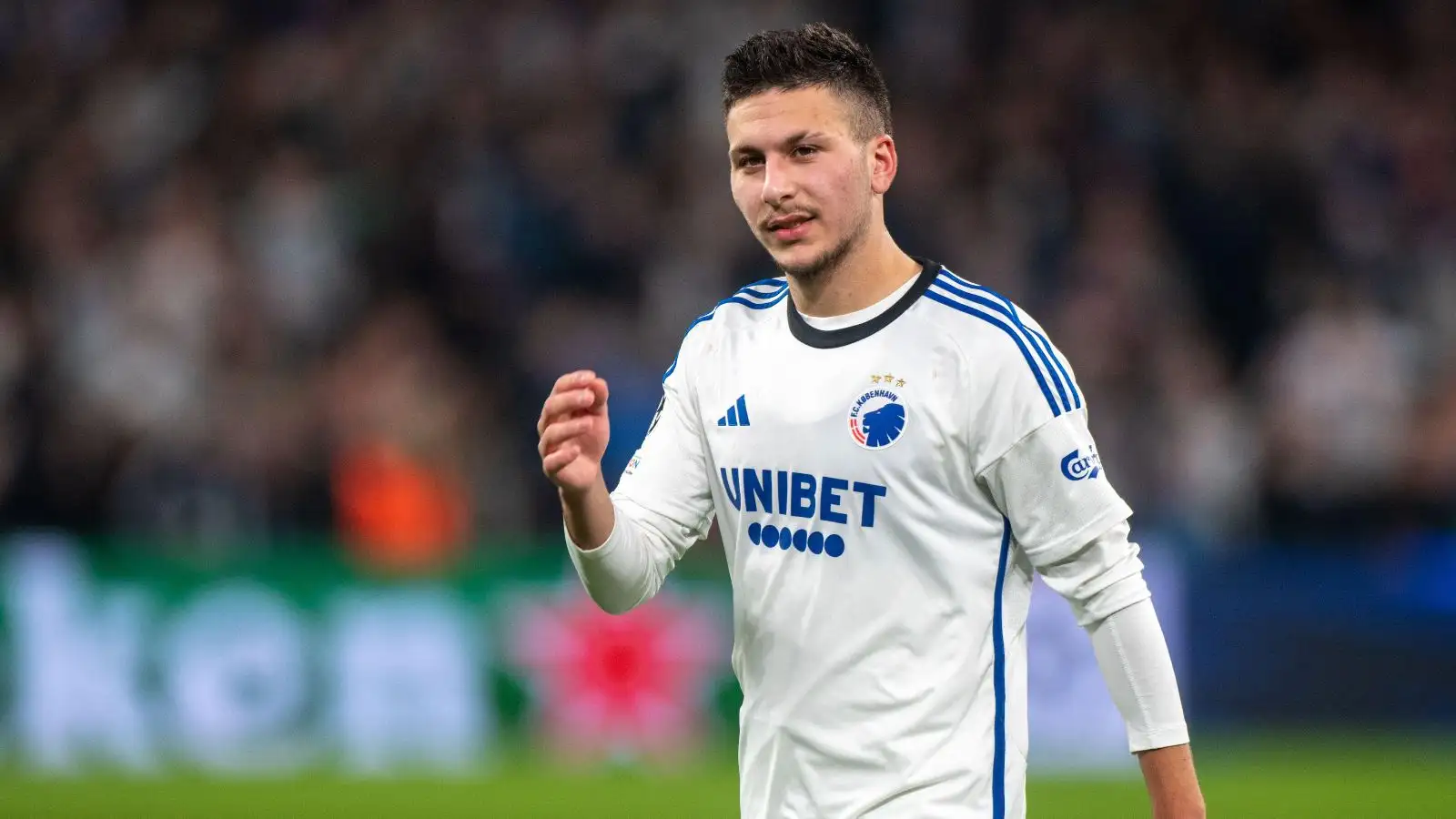 Romano tips Chelsea to bid for Champions League winger determined to become 'the best in the world'