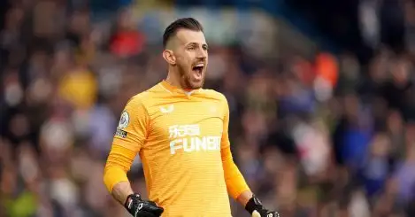 Newcastle boss Howe responds to De Gea links; backs ‘brilliant shot-stopper’ Dubravka to replace Pope