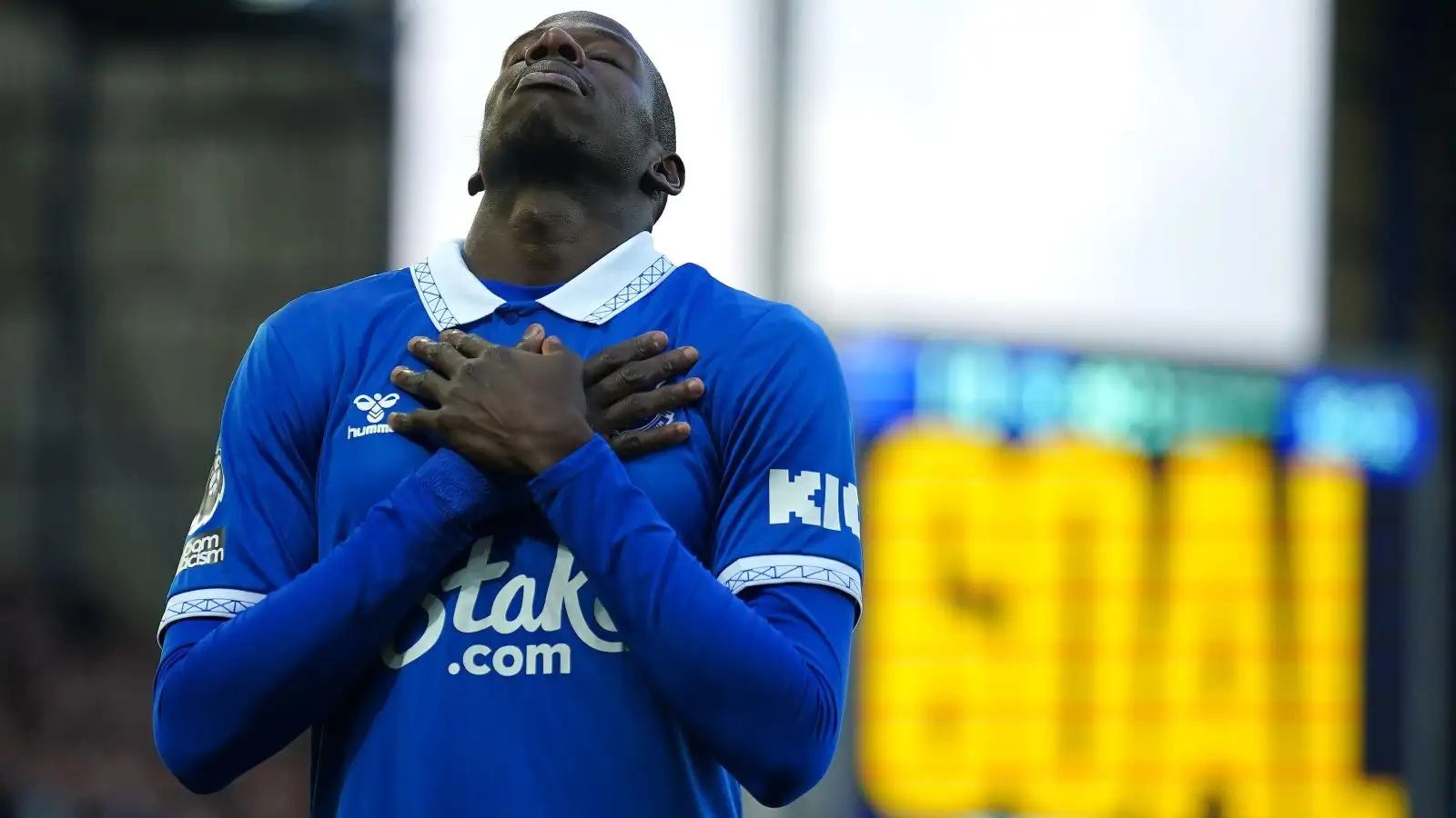 Everton midfielder Abdoulaye Doucoure commemorates his aspiration.