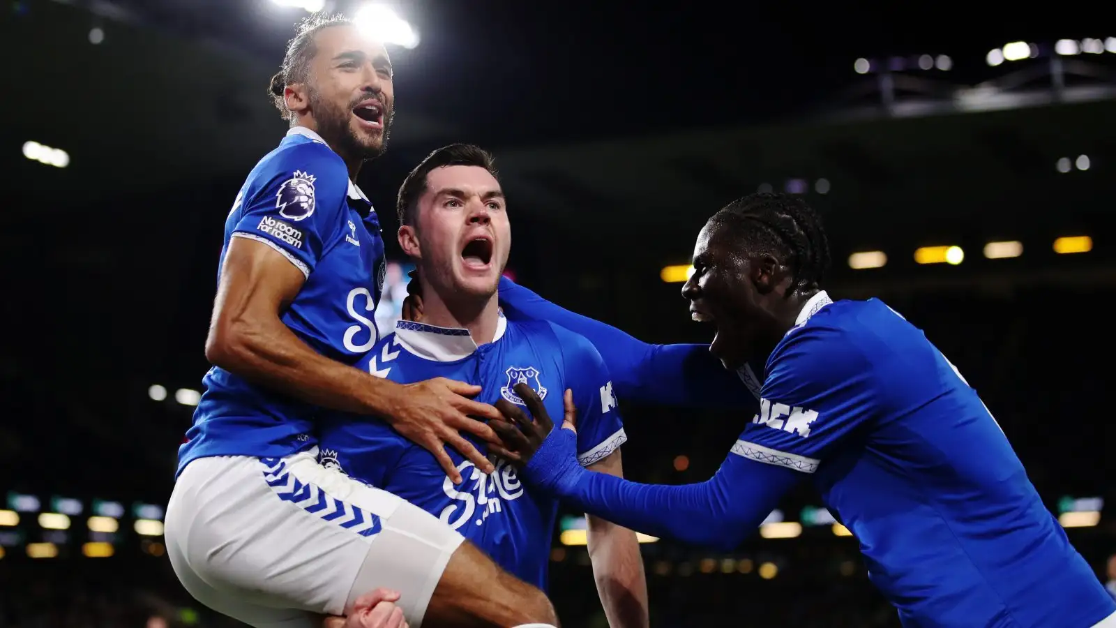 Man Utd 'salivating' over January transfer for 'ambidextrous' Arsenal target despite 'price exceeding' £43m 5 c?url=https%3A%2F%2Fd2x51gyc4ptf2q.cloudfront.net%2Fcontent%2Fuploads%2F2023%2F12%2F20114442%2FAmadou Onana Everton F365 2