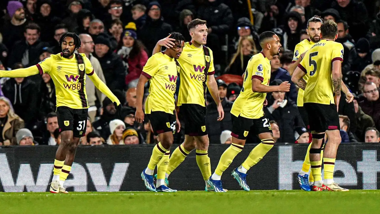 Fulham 0-2 Burnley: Clarets move off the bottom as Kompany's side earn vital win at Craven Cottage 3 c?url=https%3A%2F%2Fd2x51gyc4ptf2q.cloudfront.net%2Fcontent%2Fuploads%2F2023%2F12%2F23163817%2FBurnley players celebrate