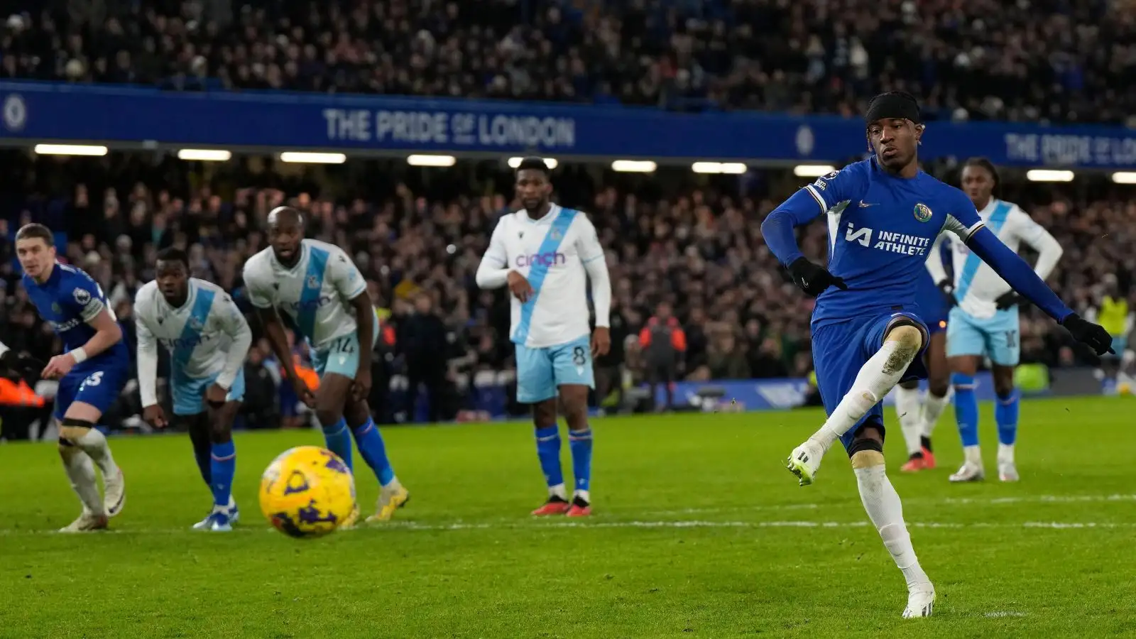 Chelsea 2-1 Crystal Palace: Madueke scores late penalty as Blues edge out Eagles