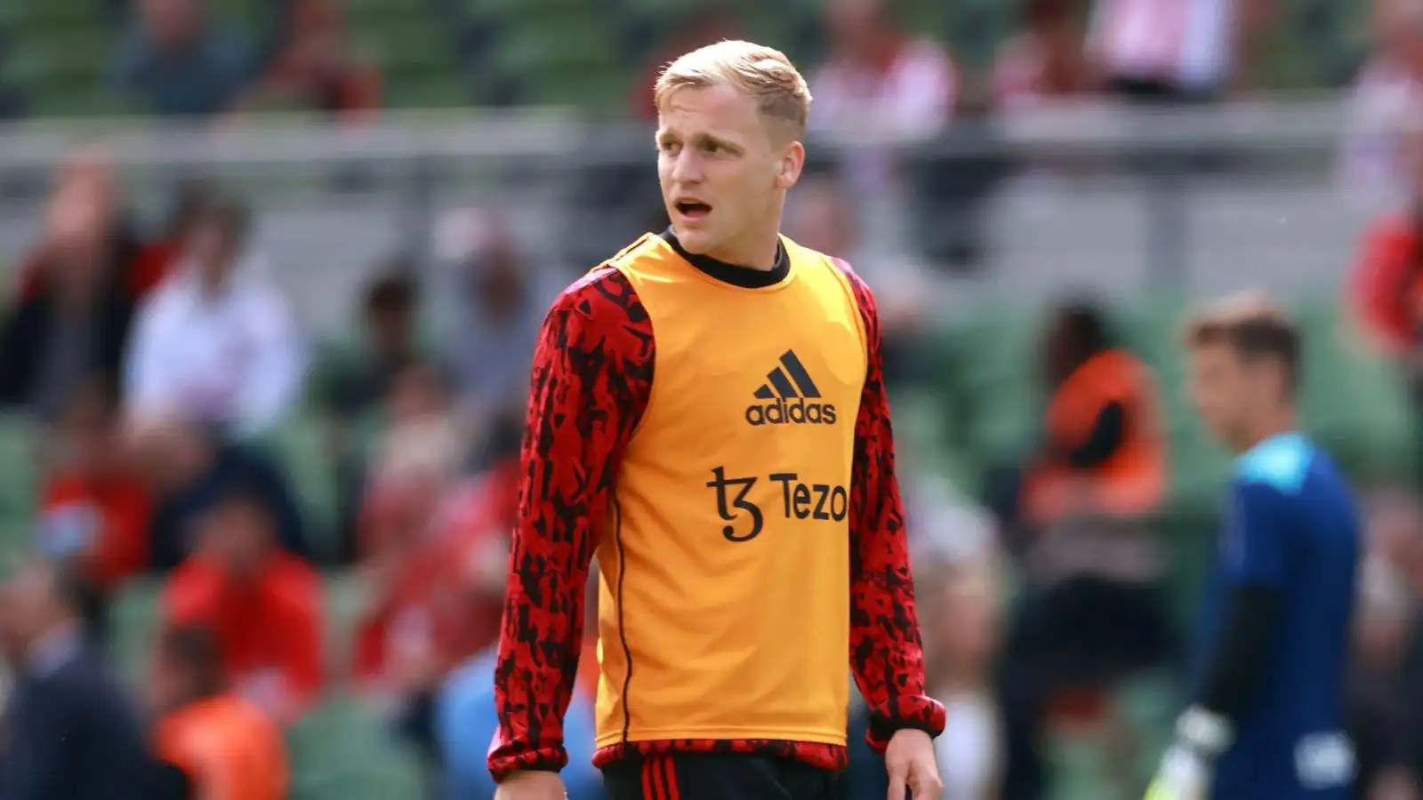 Man Utd outcast Donny van de Beek joins Frankfurt on loan with €14m ‘buy option’ in summer
