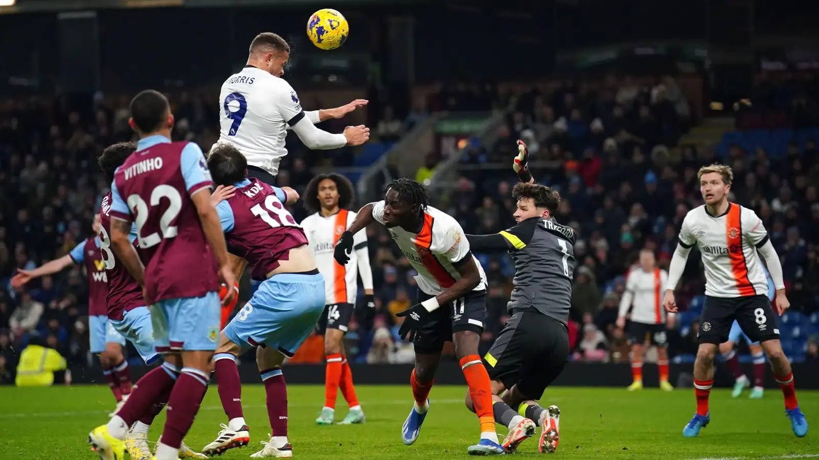 Burnley 1-1 Luton: VAR allows Morris equaliser in added time as Clarets drop two points at the death 5 c?url=https%3A%2F%2Fd2x51gyc4ptf2q.cloudfront.net%2Fcontent%2Fuploads%2F2024%2F01%2F12214506%2FCarlton Morris Luton Burnley F365