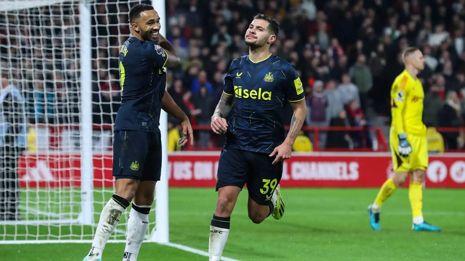 Newcastle: Transfer expert reveals which two players could be sold instead of Bruno, Isak 3 c?url=https%3A%2F%2Fd2x51gyc4ptf2q.cloudfront.net%2Fcontent%2Fuploads%2F2024%2F02%2F12193313%2FBruno Guimaraes Callum Wilson F365