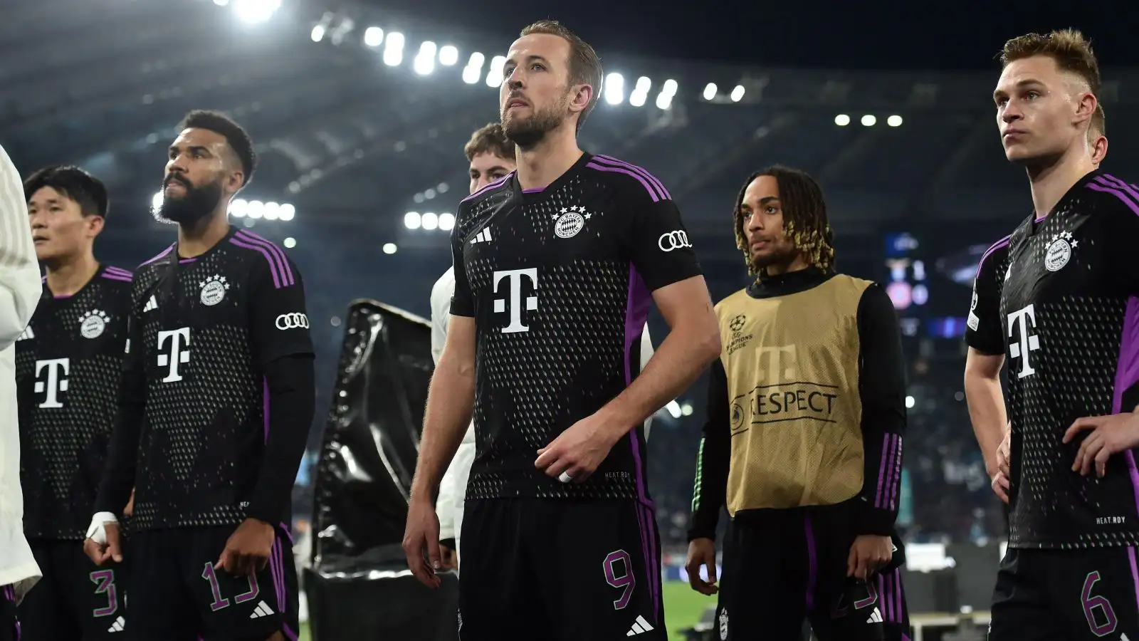 Harry Kane and also his Bayern Munich junior-mates exquisiteness dejected after a defeat.