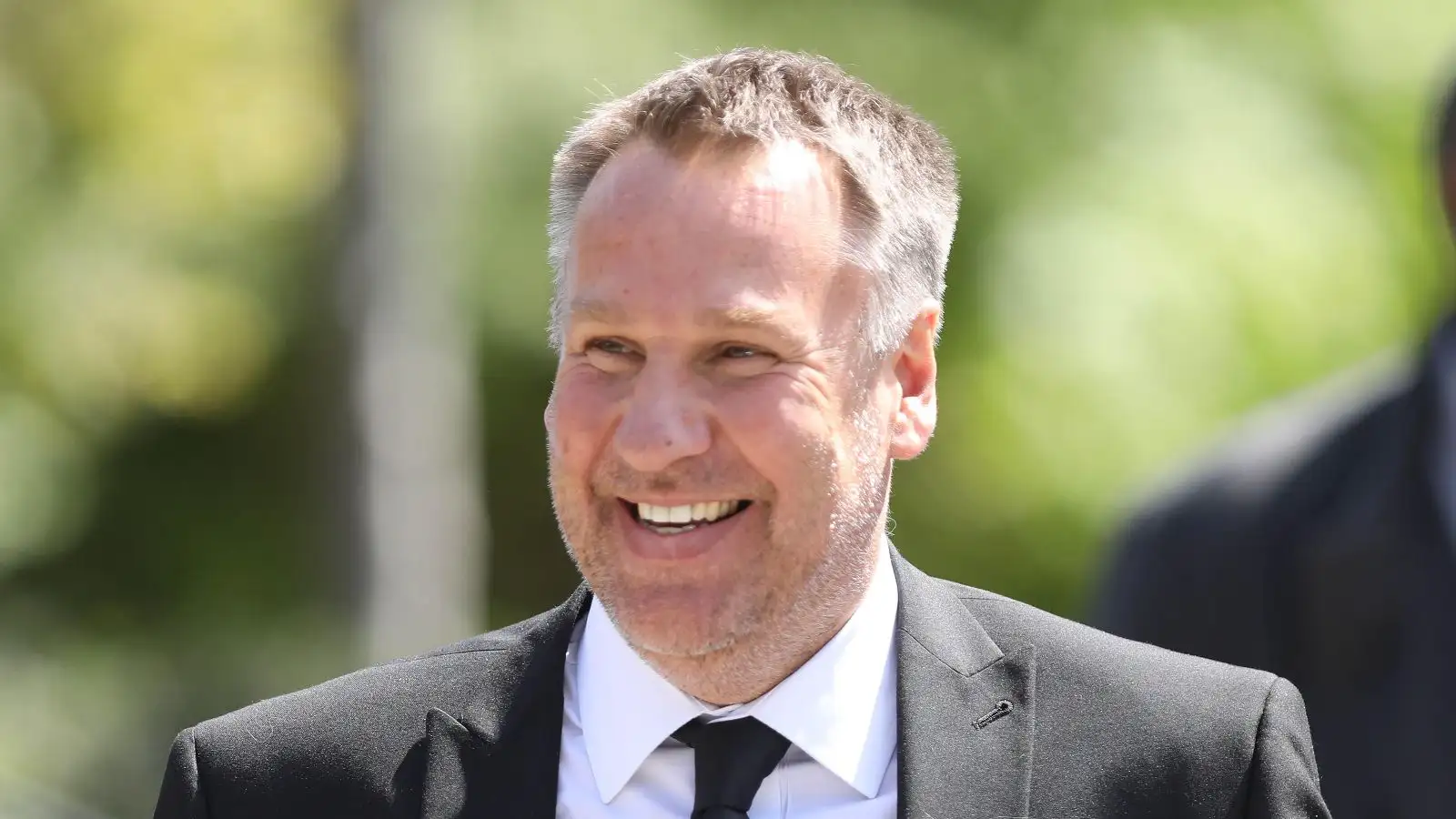 Merson names surprise fourth team in Premier League title race with Liverpool, Arsenal and Man City - Football365