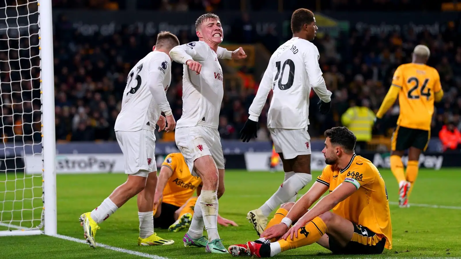 Man Utd suffer another injury blow with in-form Ten Hag favourite set for 'two to three weeks out' 6 c?url=https%3A%2F%2Fd2x51gyc4ptf2q.cloudfront.net%2Fcontent%2Fuploads%2F2024%2F02%2F23134807%2FRasmus Hojlund Man Utd F365