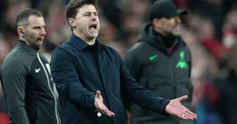Mauricio Pochettino looks tense during Chelsea's defeat to Liverpool in the Carabao Cup final.