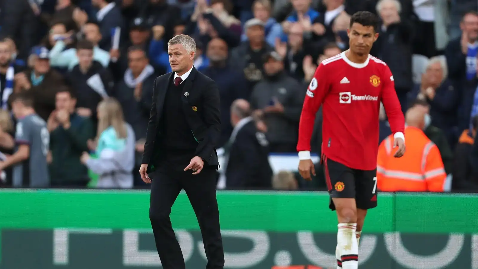 Male Utd duo Ole Gunnar Solskjaer and also Cristiano Ronaldo