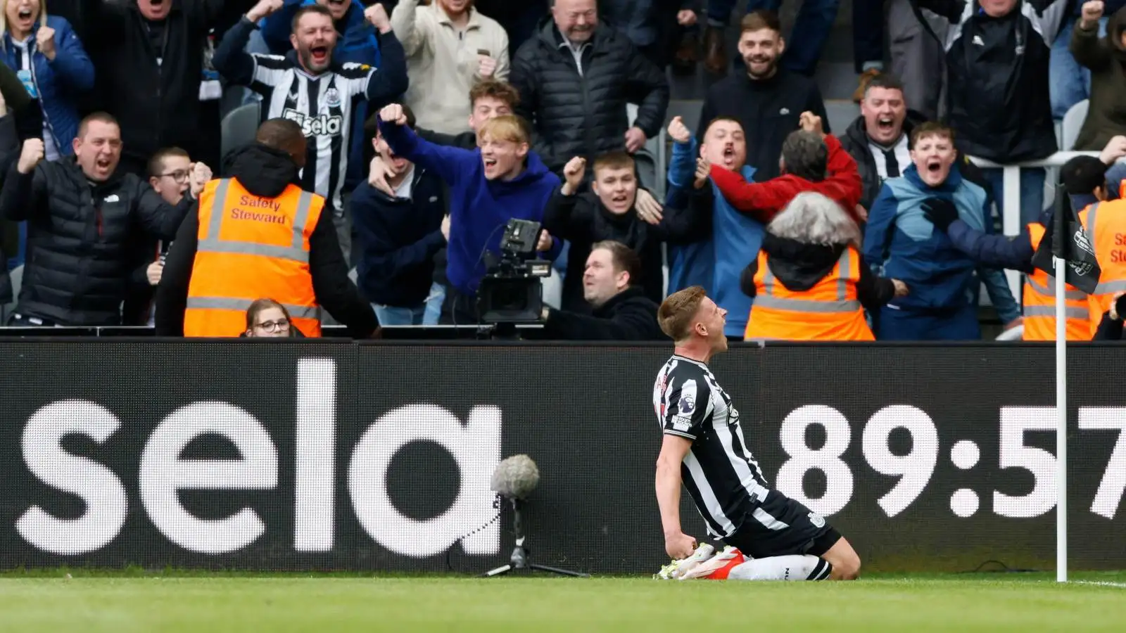 Harvey Barnes Newcastle
