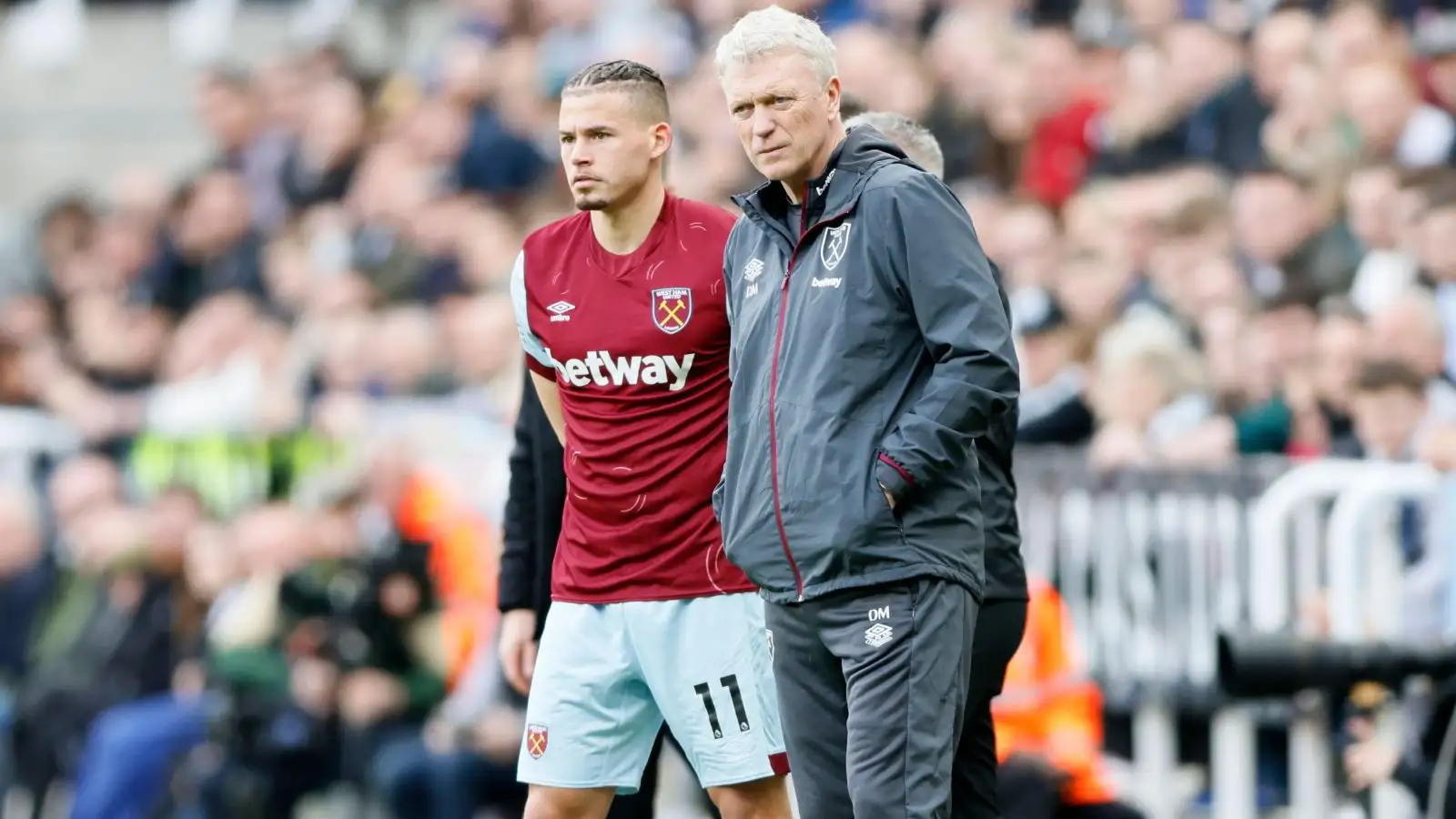 Kalvin Phillips wearing David Moyes before unborn on as a replacement.