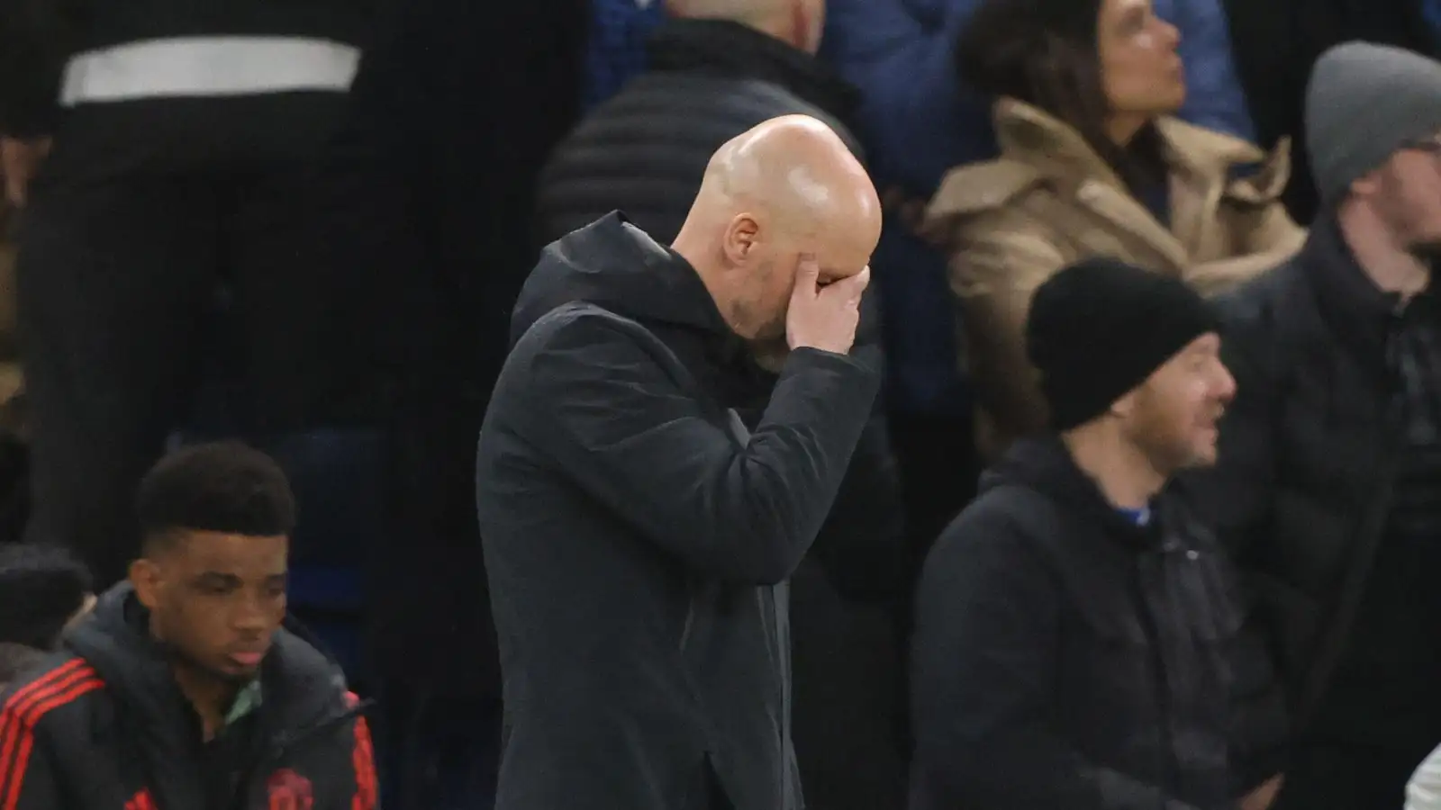 Man Utd: Suggestion players are 'undermining' Ten Hag in meetings as Ajax 'wish for his return' 1 Individual Utd elevation pooches Erik ten Hag