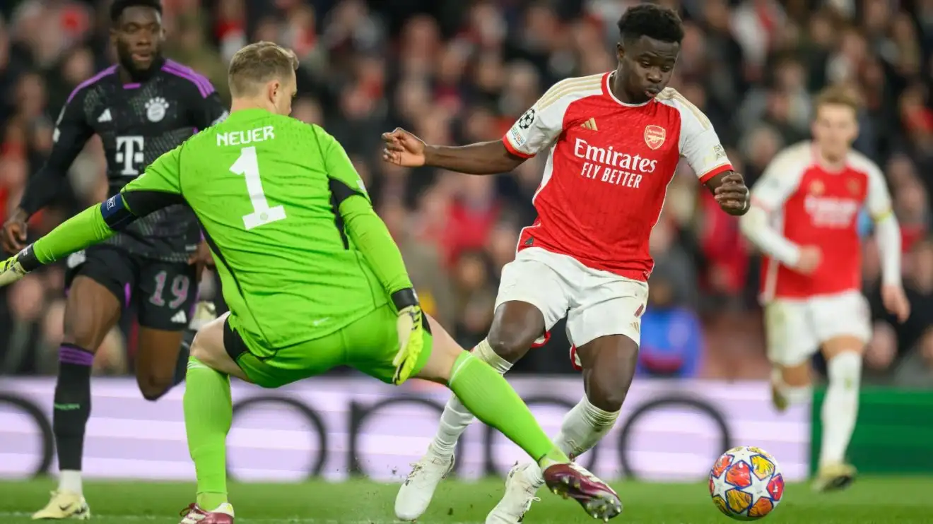 Why Bukayo Saka penalty should have been given 1 Bukayo Saka clashes via Manuel Neuer