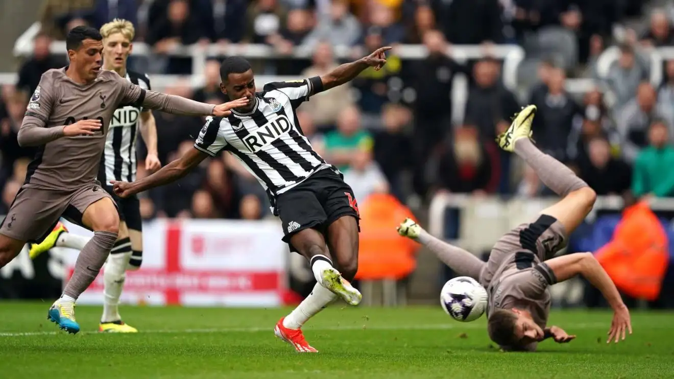 Newcastle v Tottenham: Alexander Isak ratings as Micky van de Ven eats yards