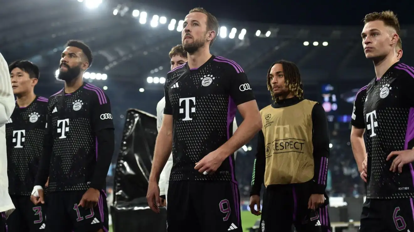 Harry Kane as well as his Bayern team-companions after a loss