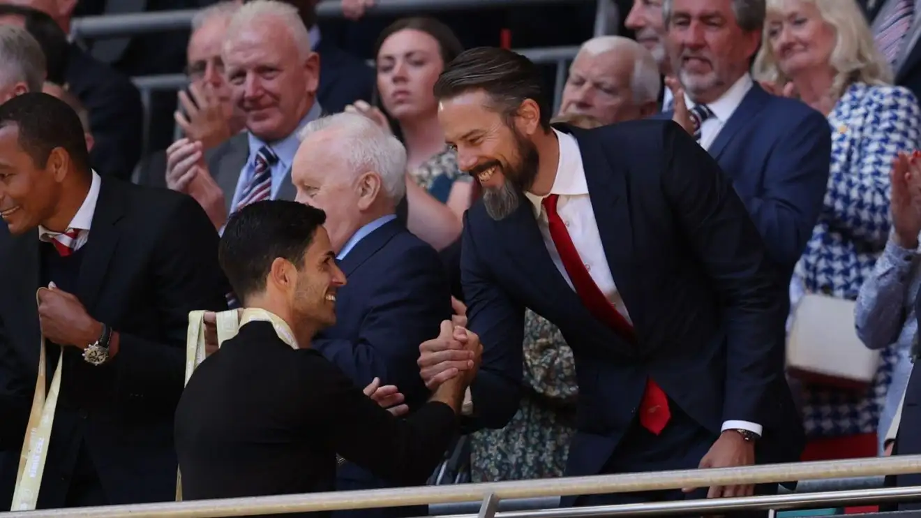 Kroenke makes promise to fans of 'really big' Arsenal as Merson aims dig at nine Gunners players 1 Arsenal co-chairman Josh Kroenke