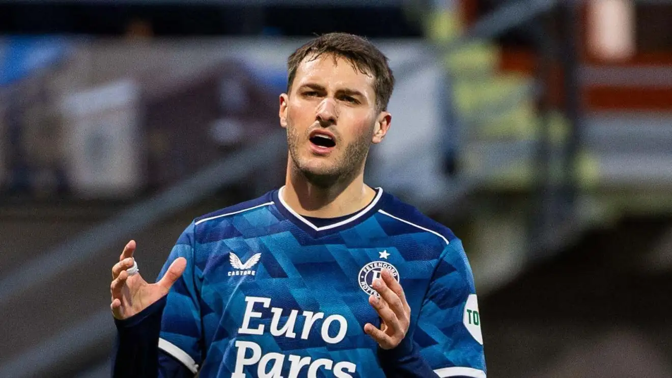 Arsenal storm ahead of Tottenham in race for prolific forward who wants to leave this summer 1 Arsenal are spearheading the race for Santiago Gimenez