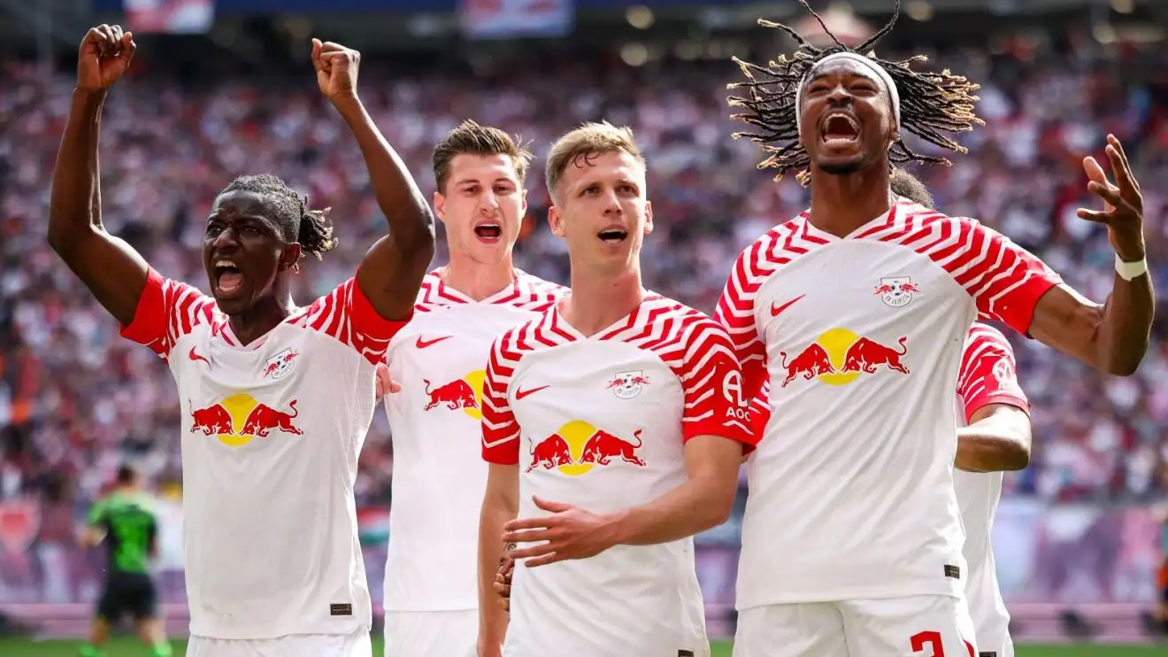 Romano tells Man Utd price they will have to pay summer target with 'approved' PL star 'open' to transfer 1 Person Utd send target Dani Olmo