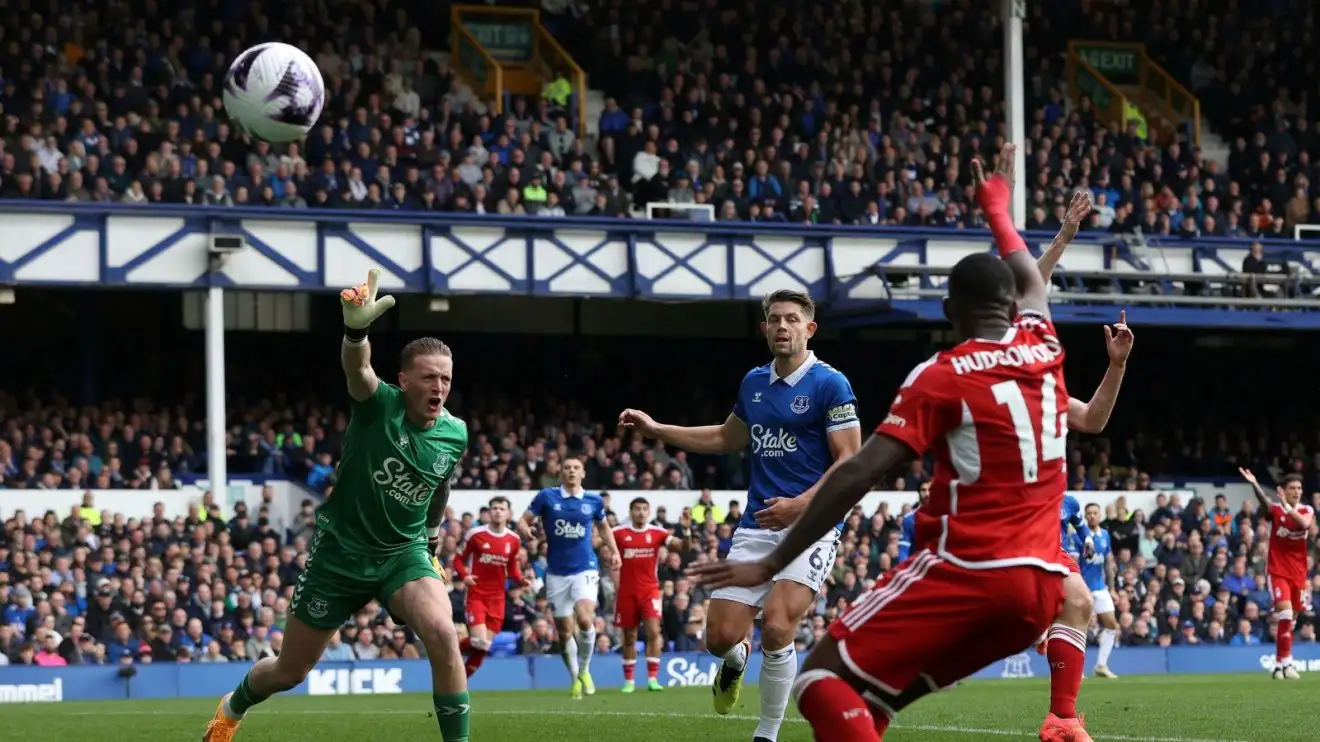 Nottingham Forest appeal in vain for a penalty at Everton
