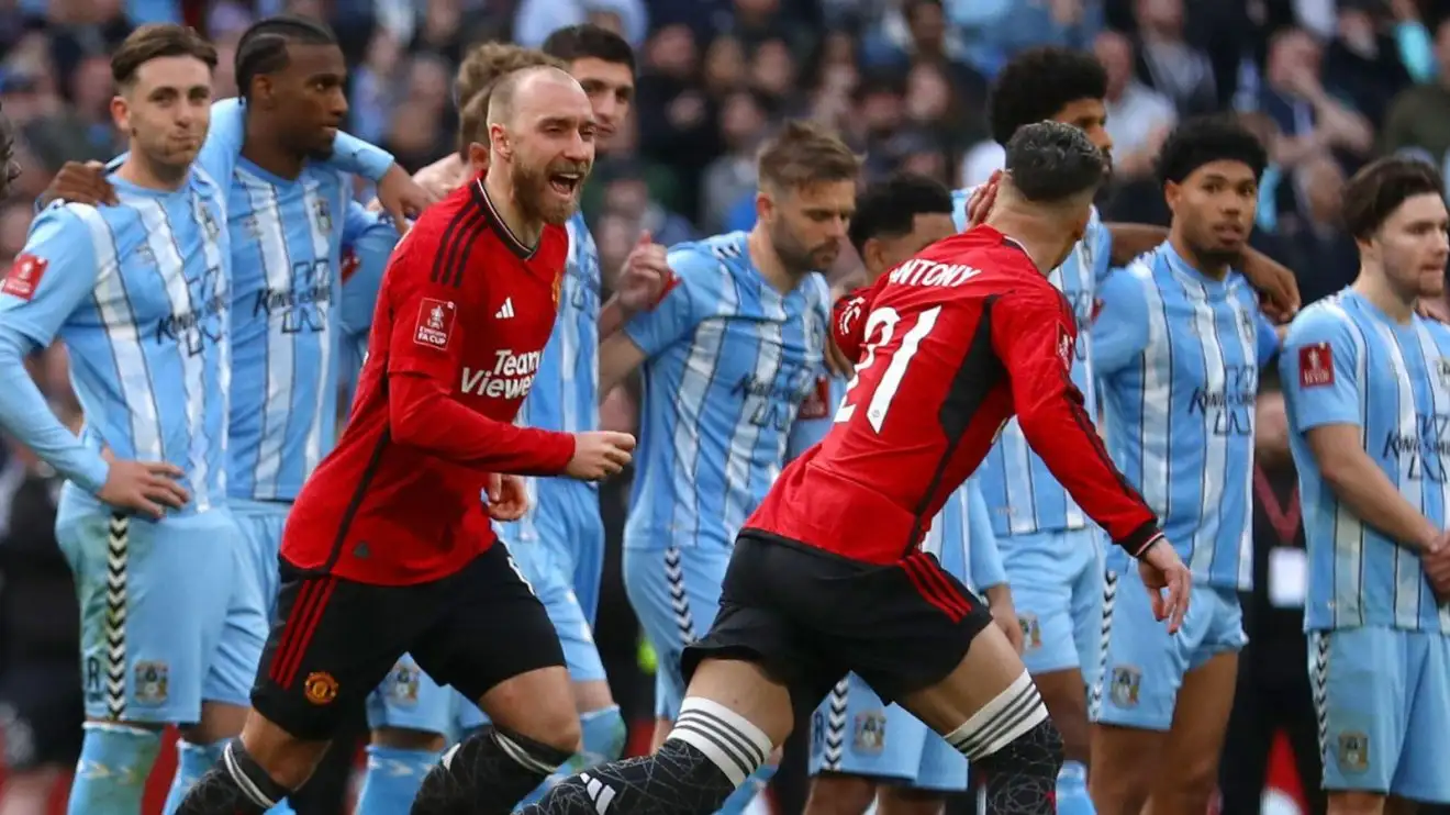 Man Utd winger Antony being a tool has opened gates of hell 1 Antony being a prick