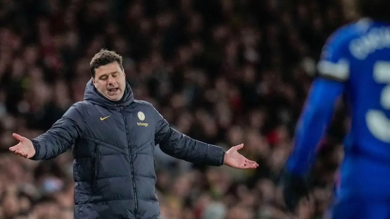 Pochettino sack? Ferdinand insists Chelsea 'can't sack the manager' despite Arsenal embarrassment 1 Mauricio Pochettino shrugs throughout a match