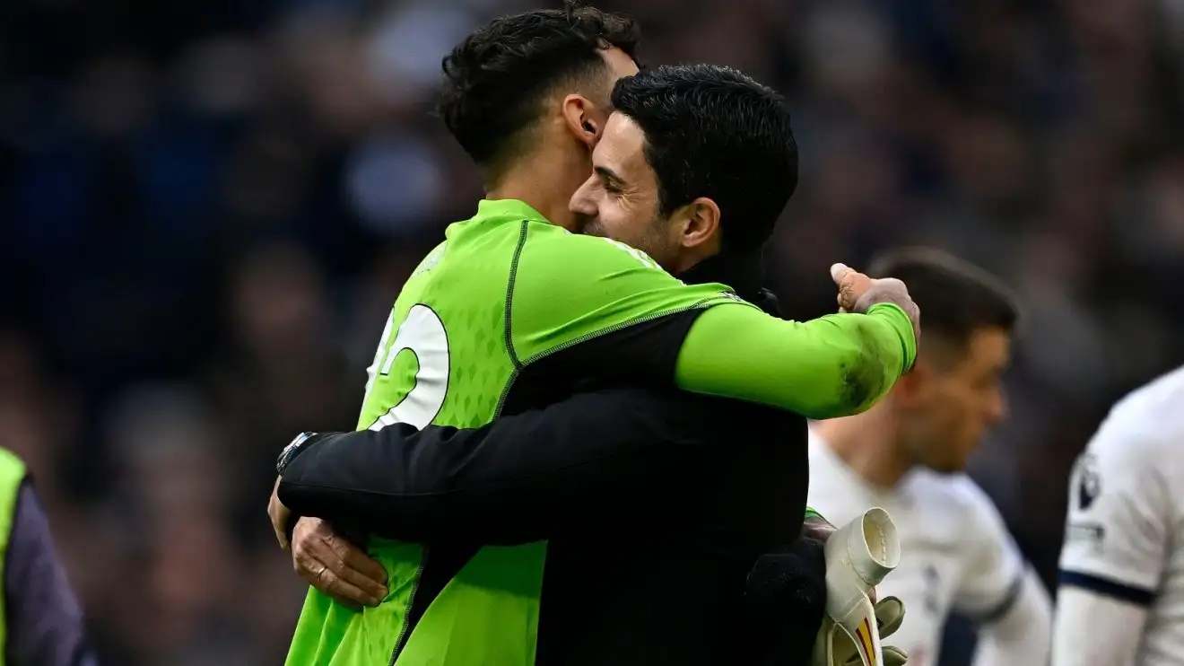 Did Mikel Arteta let Spurs get close just to prove a point about Arsenal? 1 Mikel Arteta and David Raya