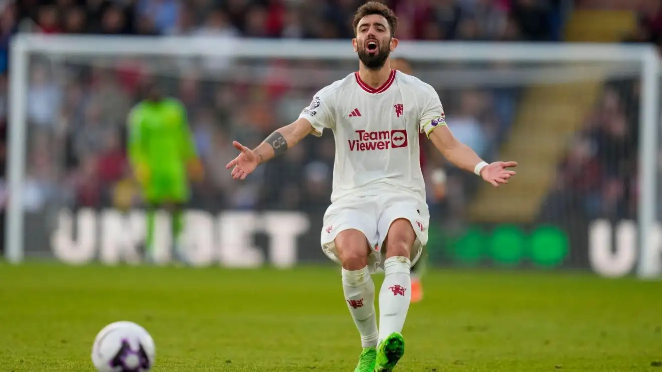 Male Utd midfielder Bruno Fernandes aesthetics upset throughout a game