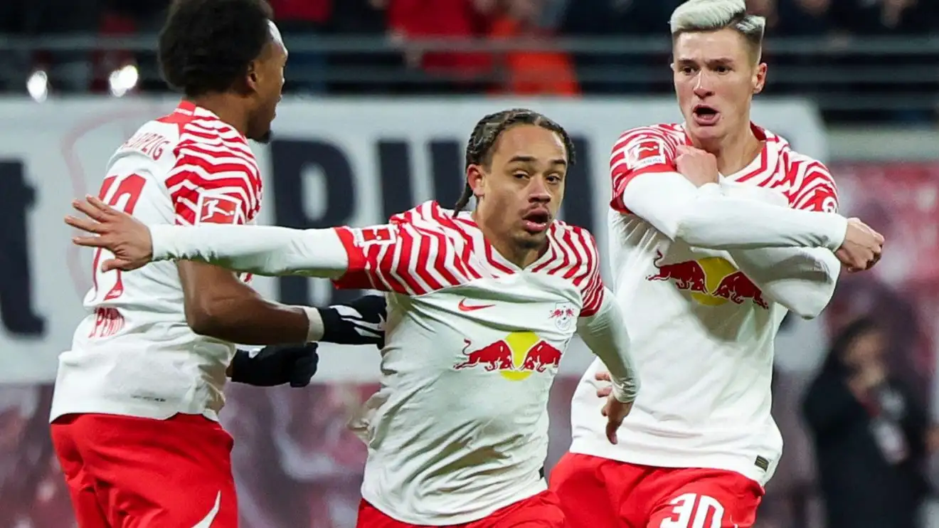 Arsenal in 'pole position' for £64m Man Utd-linked striker as transfer expert reveals 'strong interest' 1 Reported Arsenal target Benjamin Sesko, Xavi Simons and also Lois Openda throughout a suit