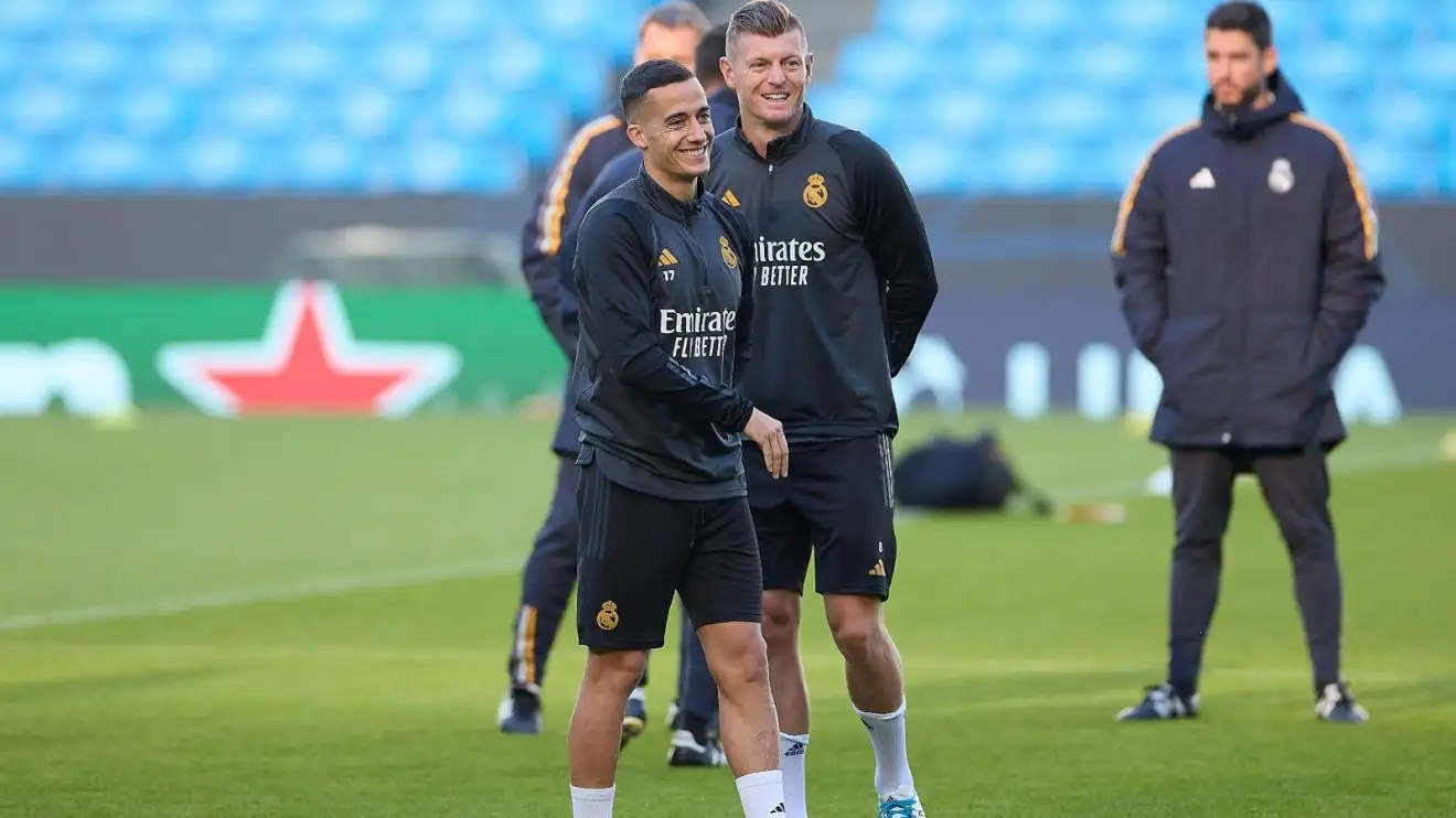 Real Madrid players Lucas Vazquez and also Toni Kroos throughout a mentoring session