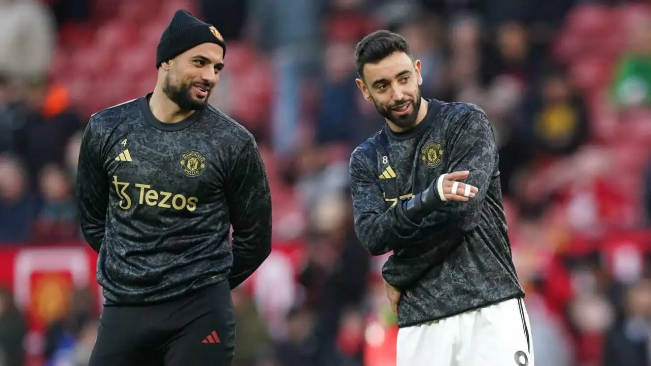 Man Utd player drops surprise transfer claim as report insists Ratcliffe will make offer to 'rising star' 1 Male Utd transfer