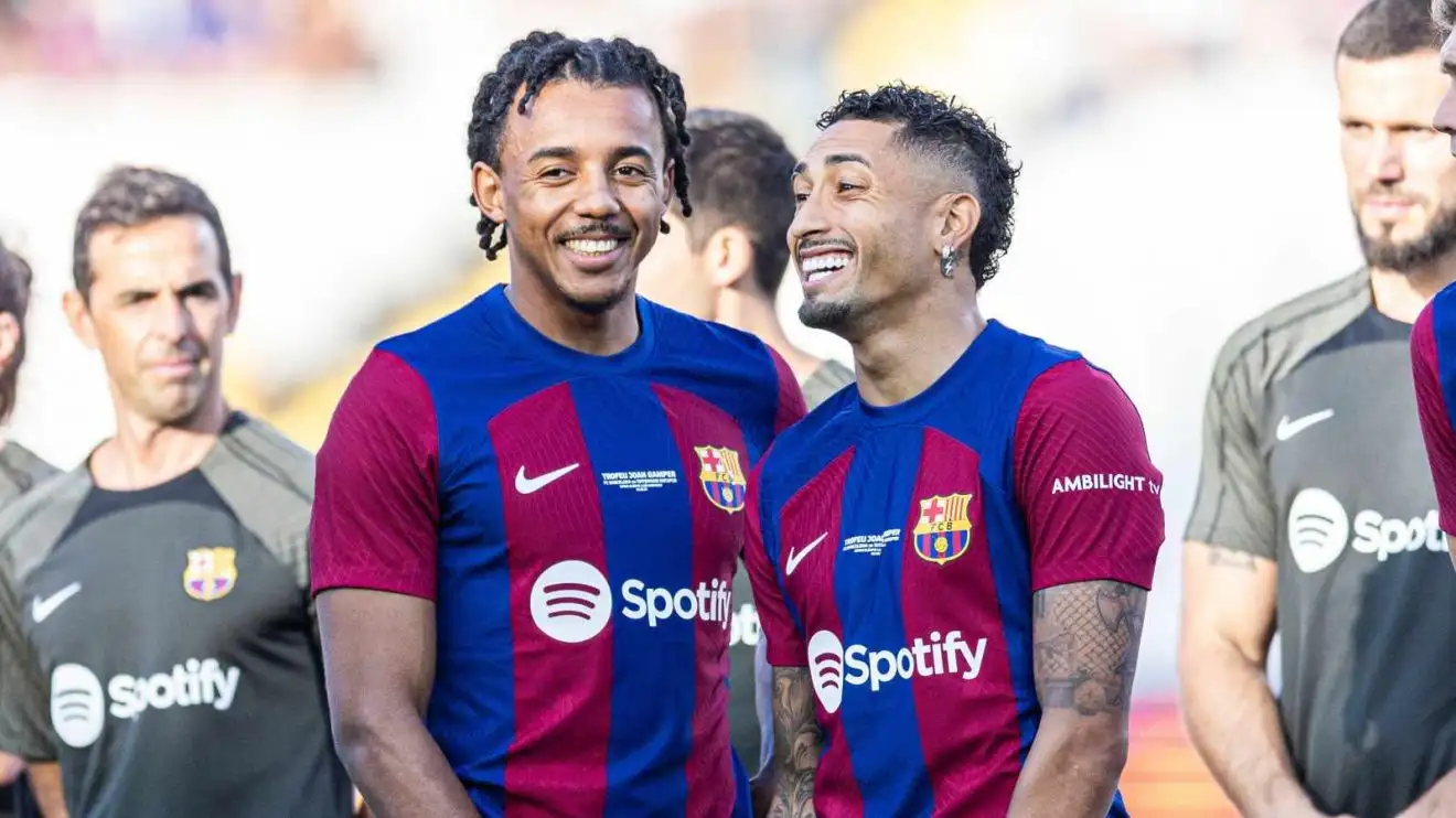 Liverpool transfer: Barcelona to 'accept' £51m for Slot's 'main alternative' as top target 'changes his mind' 1 Guy Utd Kounde transfer