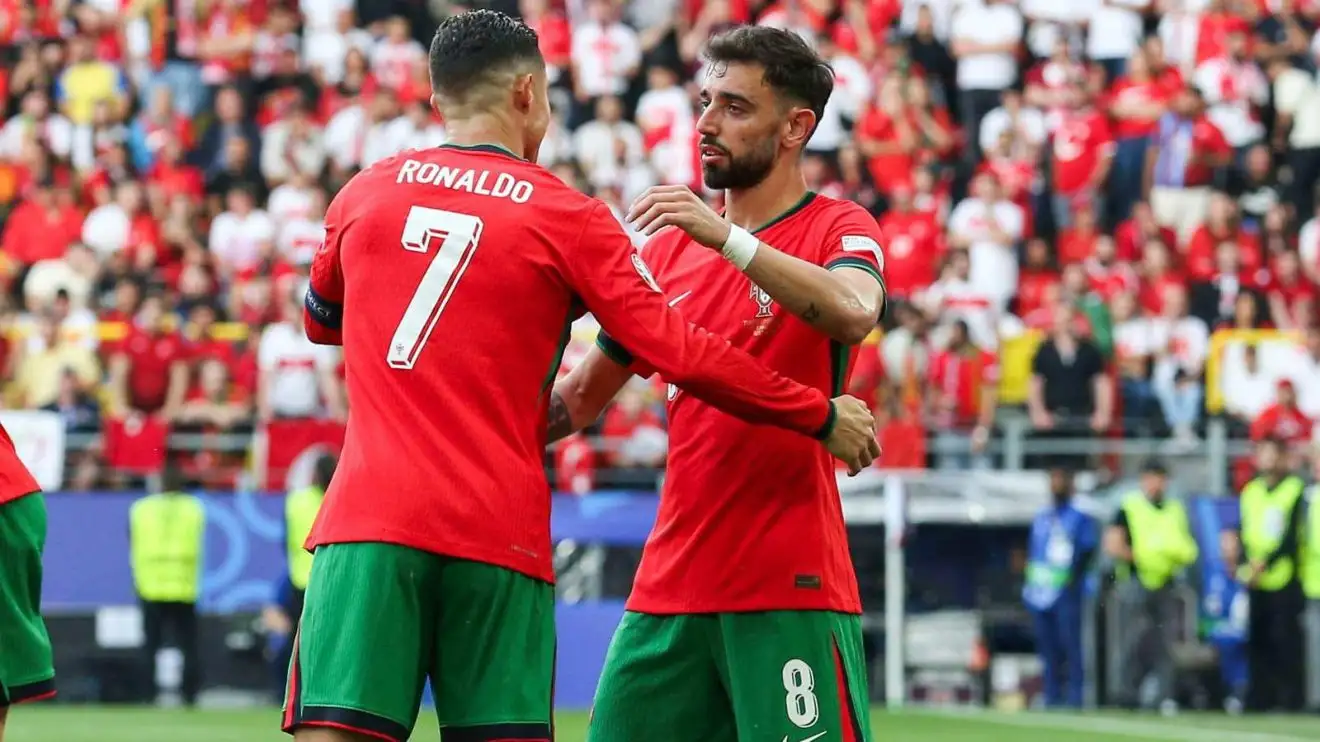 England can 'only' win Euro 2024 'on the PlayStation' as Klopp names four favourites 1 c?url=https%3A%2F%2Fd2x51gyc4ptf2q.cloudfront.net%2Fcontent%2Fuploads%2F2024%2F07%2F01100410%2FBruno Fernandes Cristiano Ronaldo F365