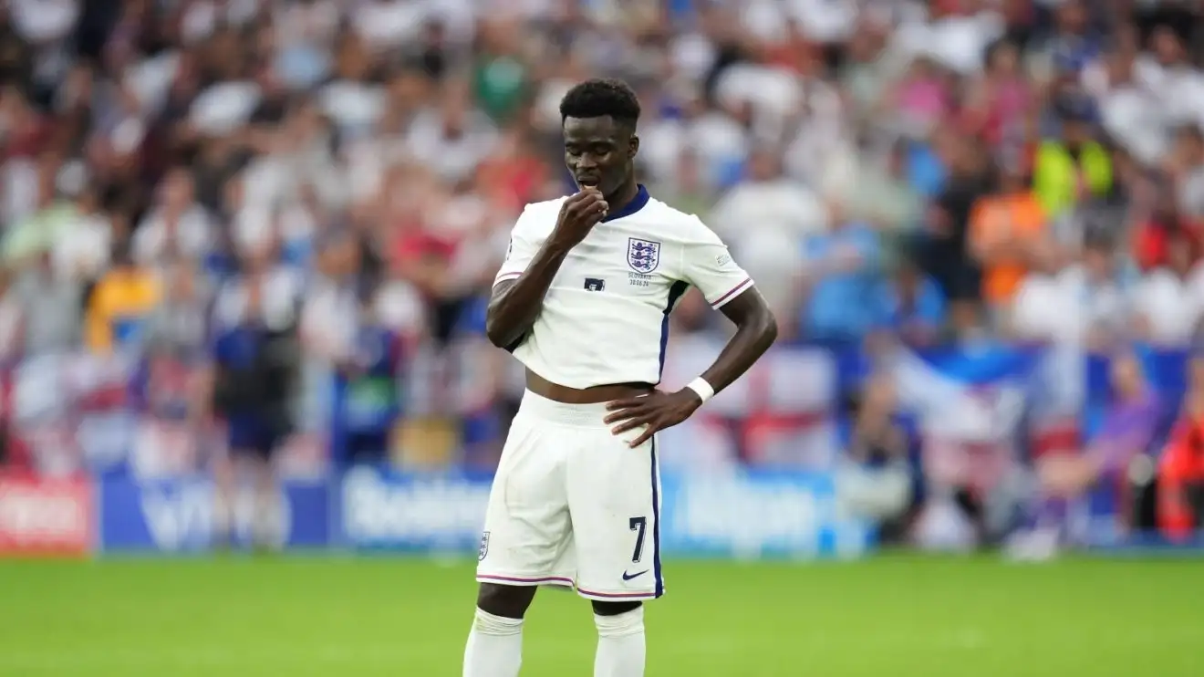 England boss Southgate sends message to Arsenal star Saka after playing him at left-back 1 England and also Integration celebrity Bukayo Saka