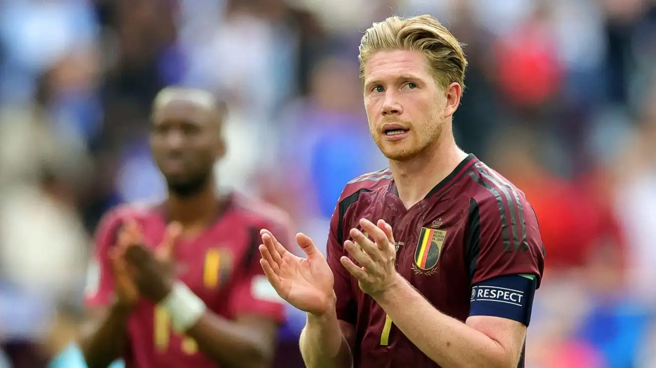 Man City star De Bruyne branded a 'spoiled brat' after calling journalist 'stupid' over Belgium question 1 Male Metropolitan and Belgium midfielder Kevin de Bruyne