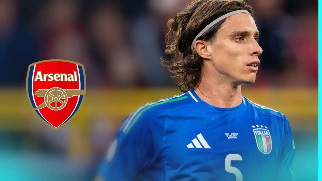 Arsenal target 'packs his bags' with £47m transfer 'imminent' as Chelsea hijack fails 1 Riccardo Calafiori could indicator for Arsenal this month
