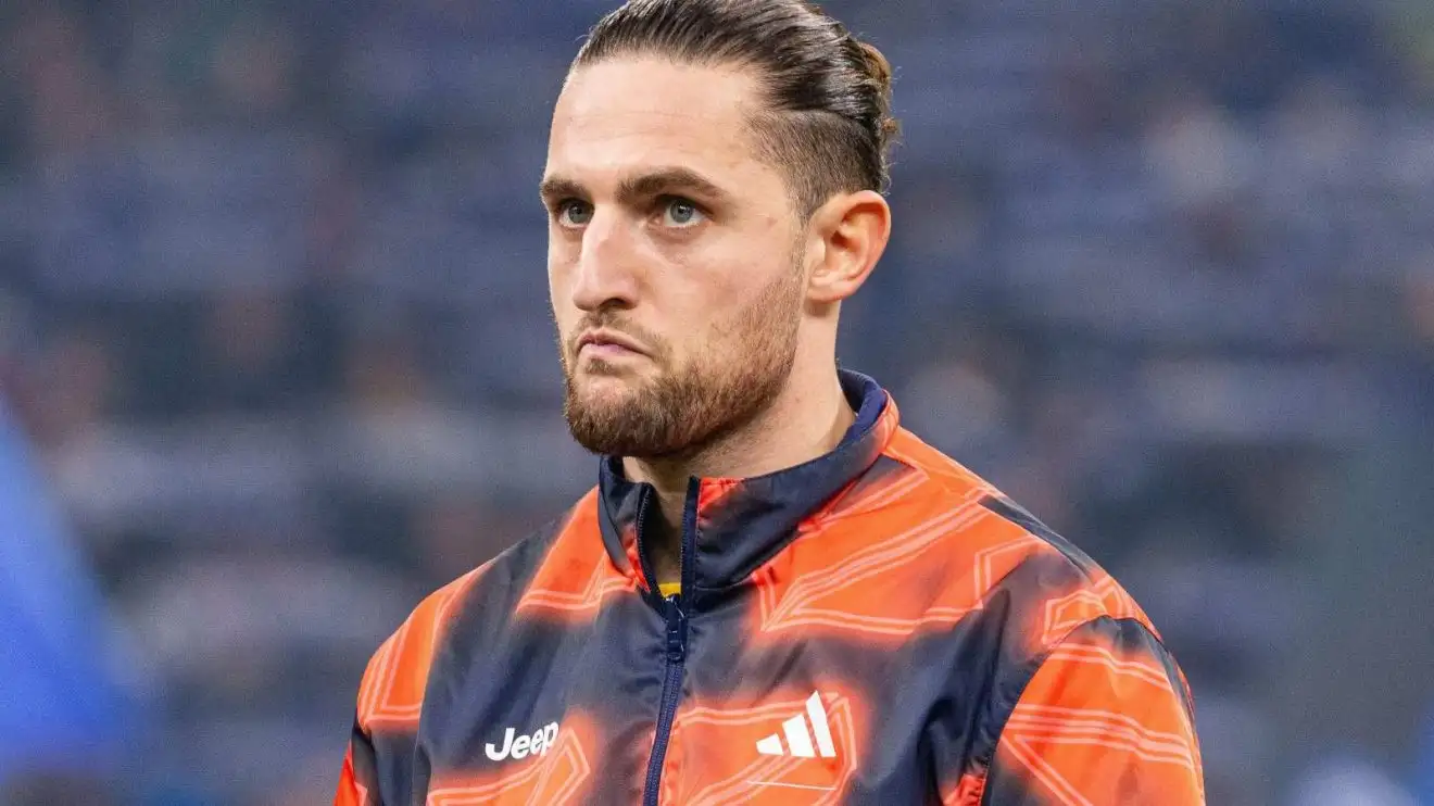 Male Utd and also Real Madrid-connected Adrien Rabiot queues upward in the past a match for Juventus