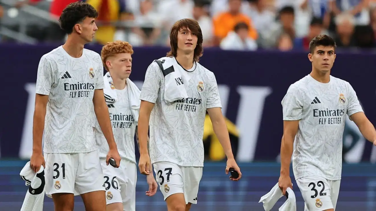 Man Utd transfer: Ancelotti 'angry' as Ratcliffe's 'tempting offer' leaves Real Madrid 'in jeopardy' 1 Individual Utd Real Madrid send