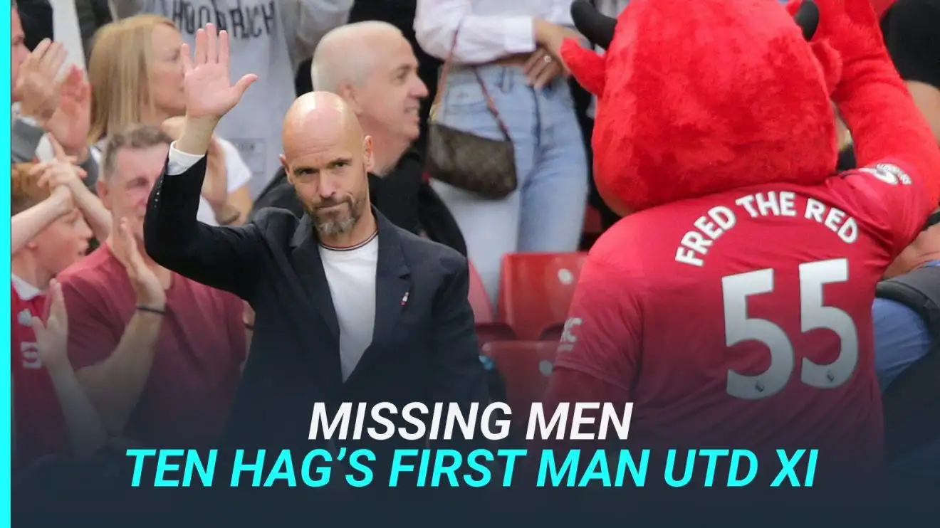 Erik ten Hag lần đầu bước ra sân Old Trafford.